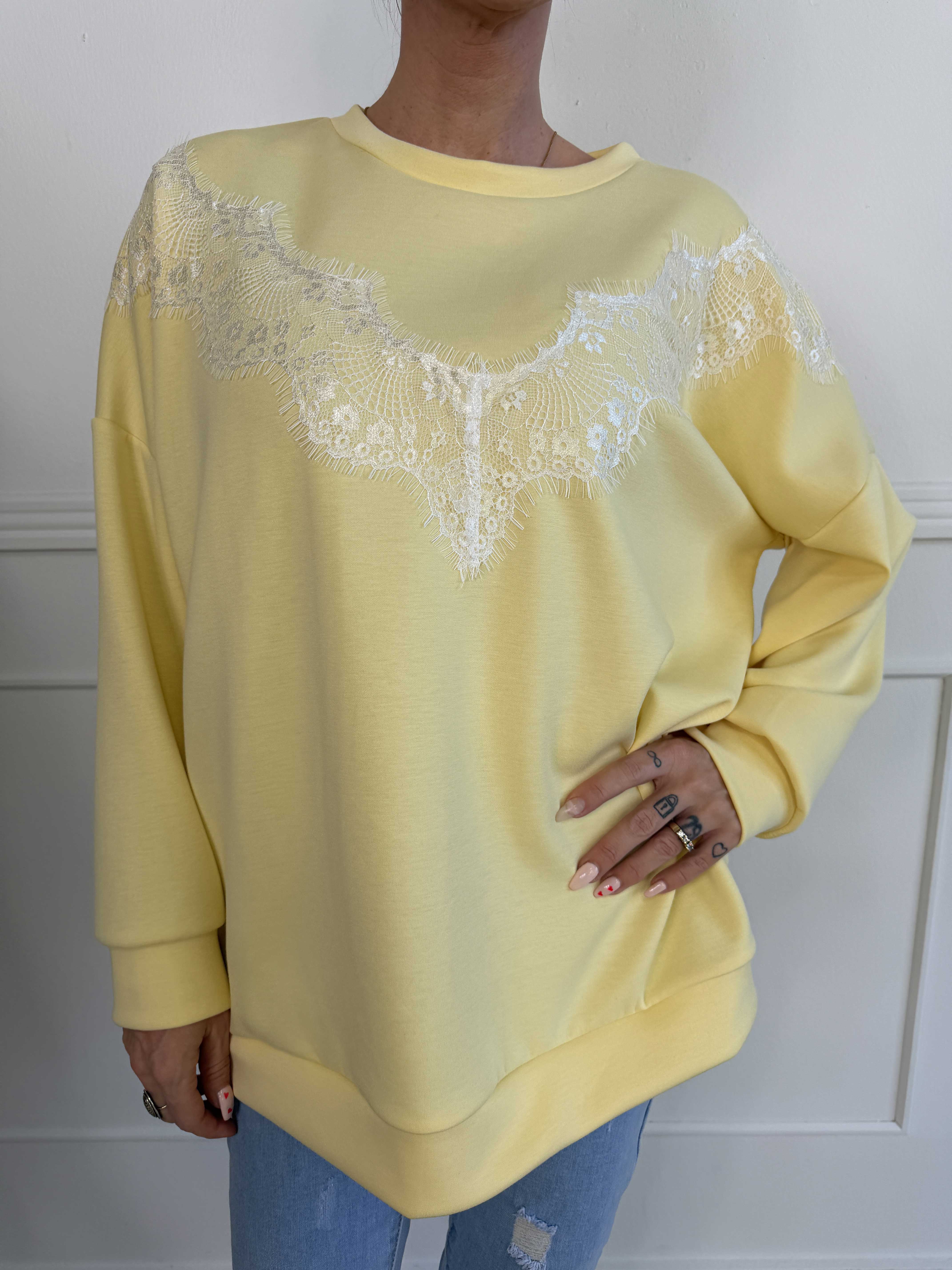 Abbelone - Joggingbluse i viskose med blonde henover brystet